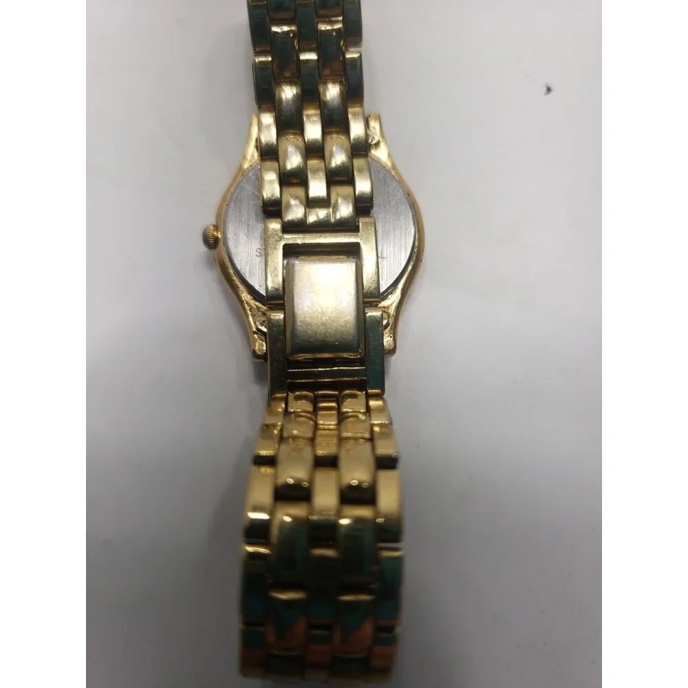 Vintage Seiko V401-1600 Women’s Quartz 24mm Black Dial Gold Tone Wristwatch